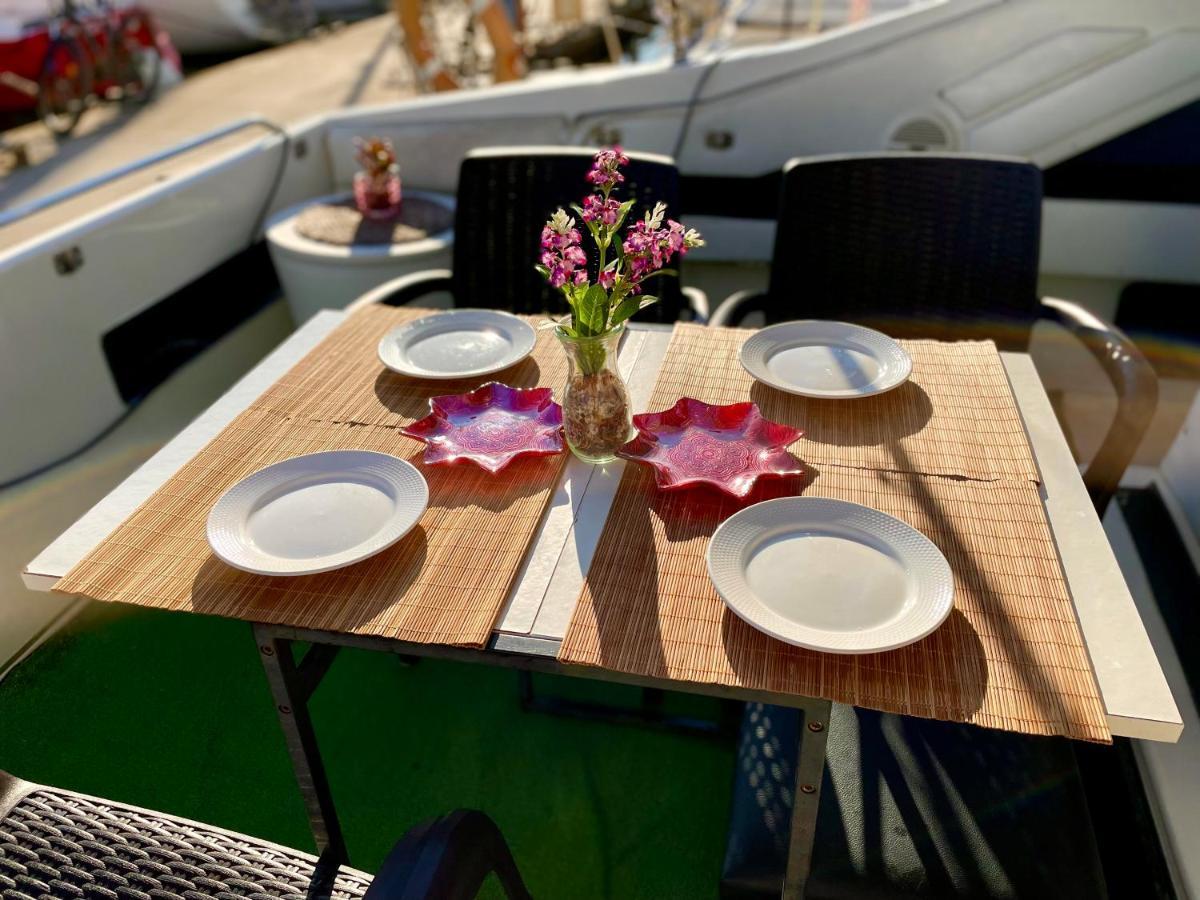 Yacht Hotel Barcelona Sant Adria de Besos Eksteriør bilde